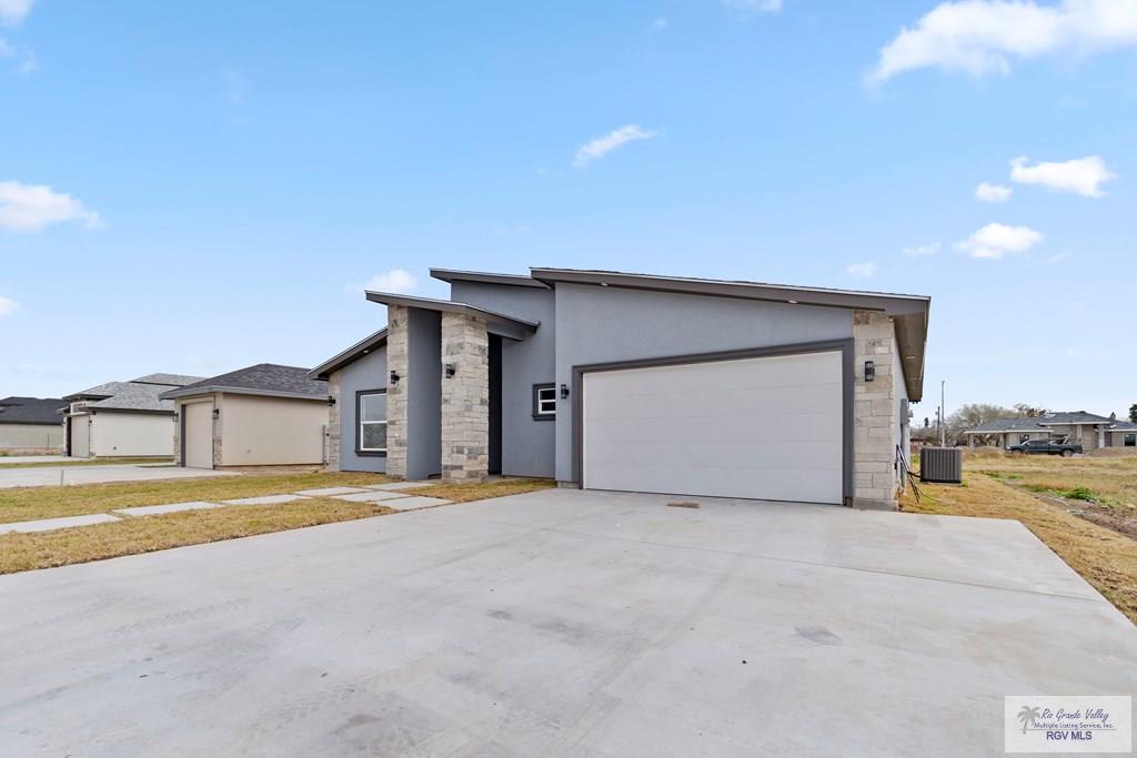 473 Santiago St, HARLINGEN, Texas image 2