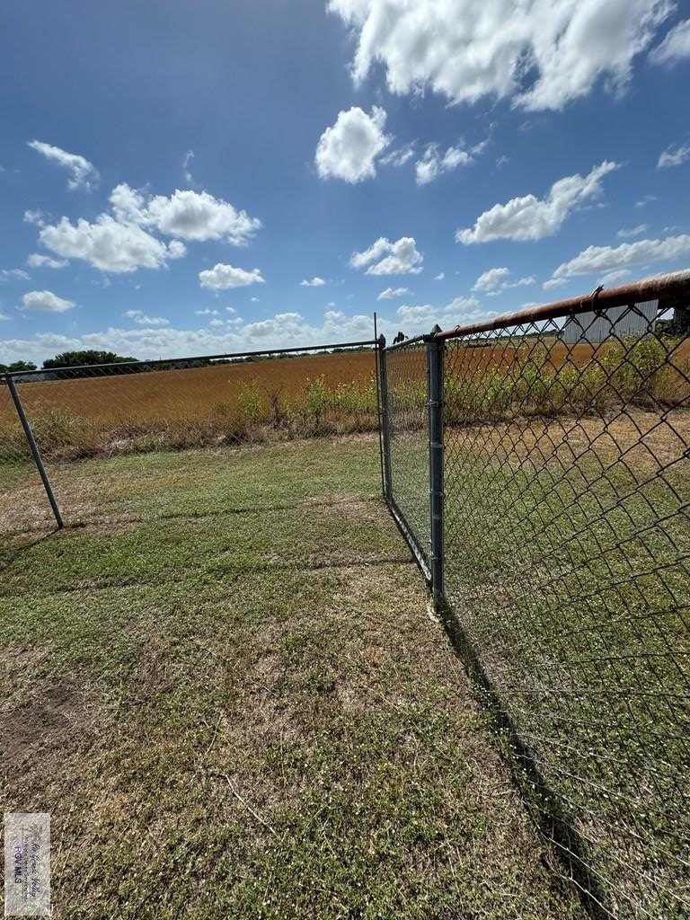 25631 N White Ranch Rd, LA FERIA, Texas image 10