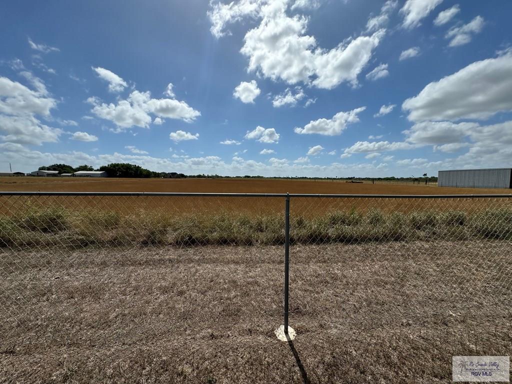 25631 N White Ranch Rd, LA FERIA, Texas image 9