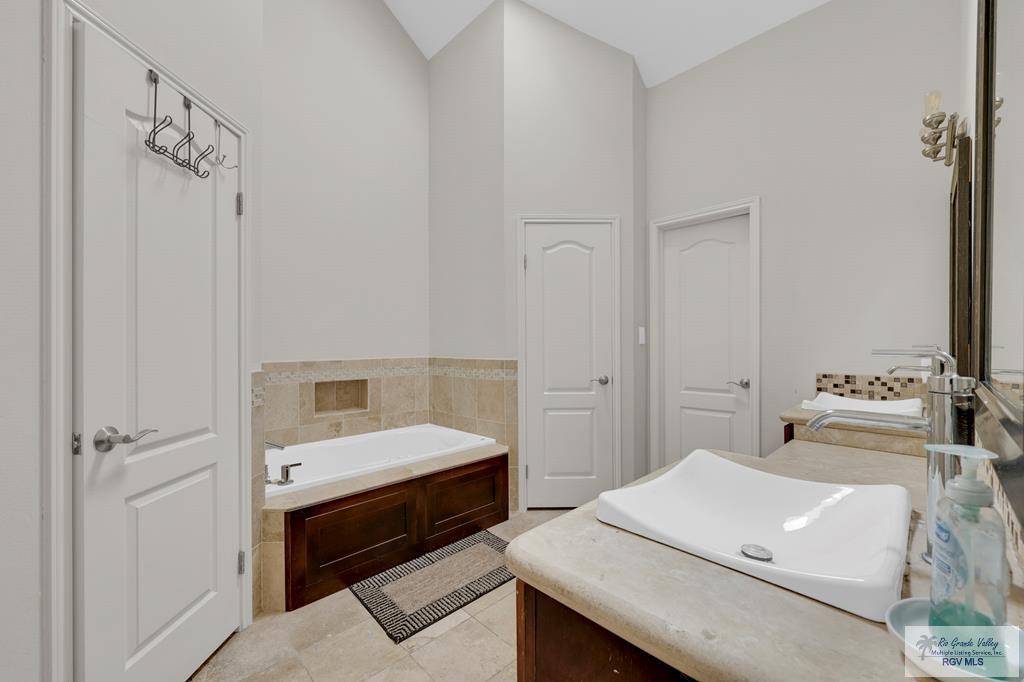 2933 Old Spanish Trail, BROWNSVILLE, Texas image 12