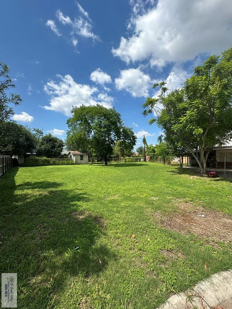 16 Michael Cir, BROWNSVILLE, Texas image 1