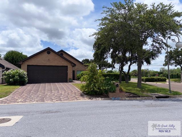 201 Terrace Ln, HARLINGEN, Texas image 1