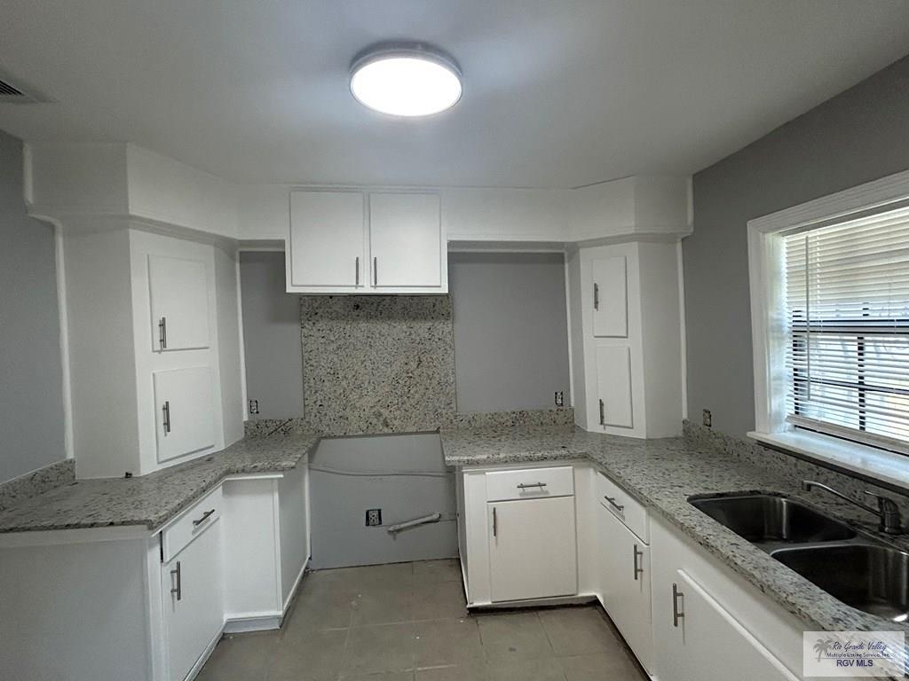 1164 Vera Ave, BROWNSVILLE, Texas image 24