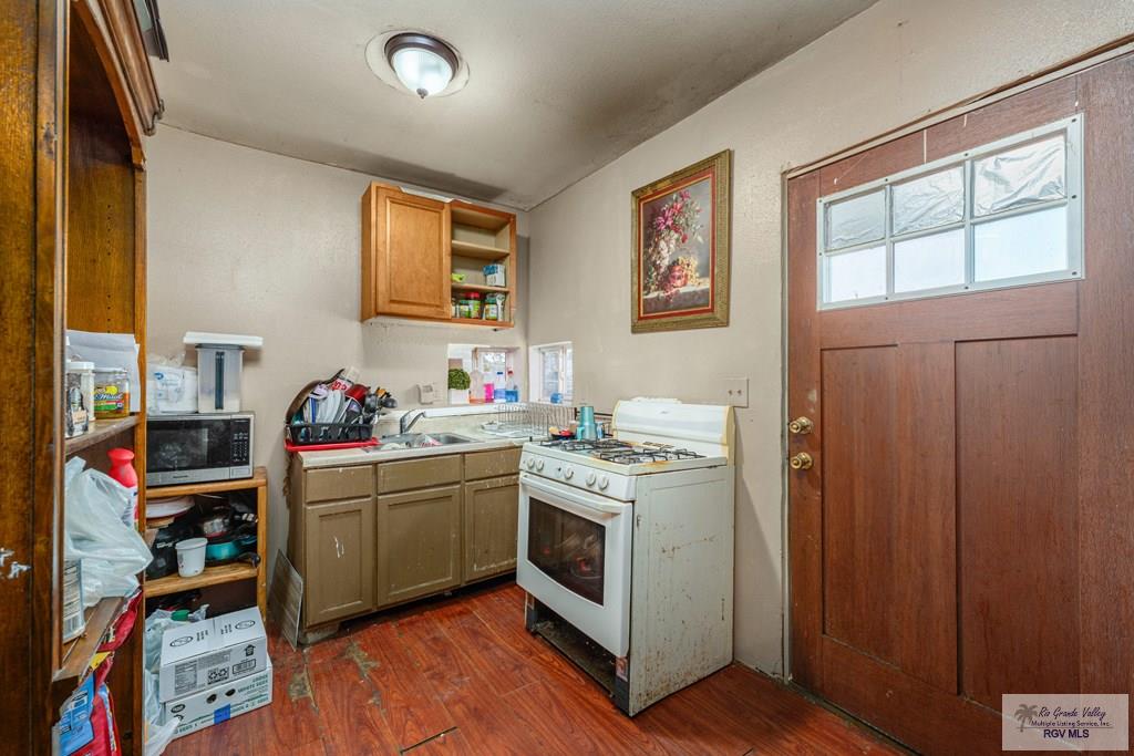 5624 King Dr, BROWNSVILLE, Texas image 4