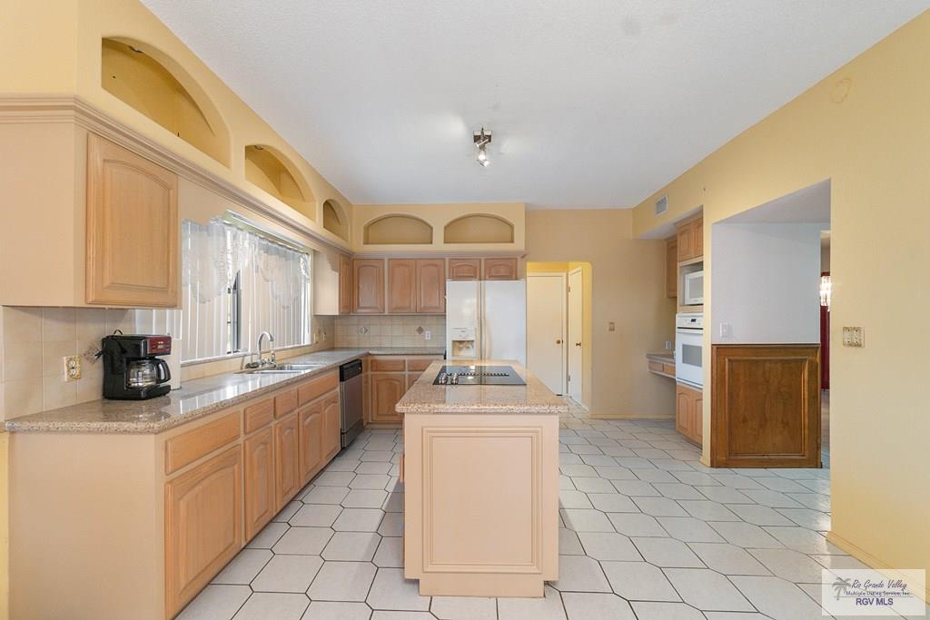 169 Lakeview North St, SAN BENITO, Texas image 28