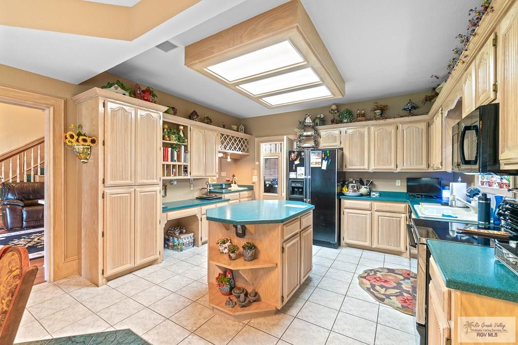 24408 Preston Trail, HARLINGEN, Texas image 13