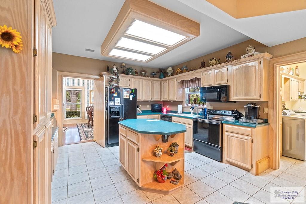 24408 Preston Trail, HARLINGEN, Texas image 11