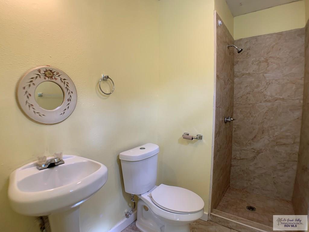 205 W Beck Ave, HARLINGEN, Texas image 7