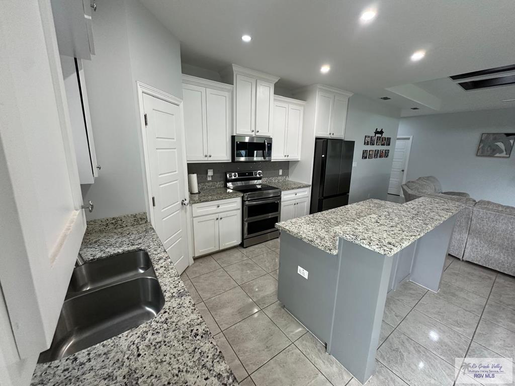 1076 W Gem Ave, RAYMONDVILLE, Texas image 13