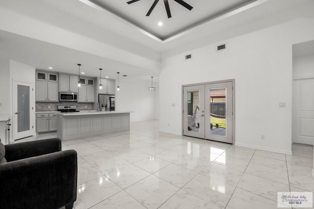 5426 Barbwire Ln, BROWNSVILLE, Texas image 4