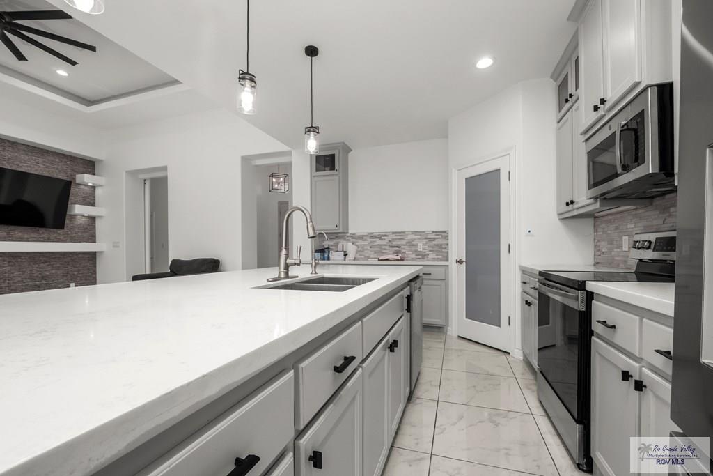5426 Barbwire Ln, BROWNSVILLE, Texas image 6