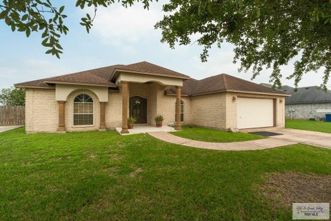 Homes For Sale - 181 Village East Dr<br/> Cameron County, LOS FRESNOS, TX 78566