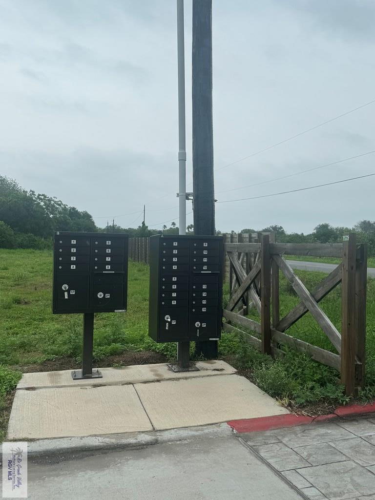 2748 Ponce Ct, BROWNSVILLE, Texas image 2