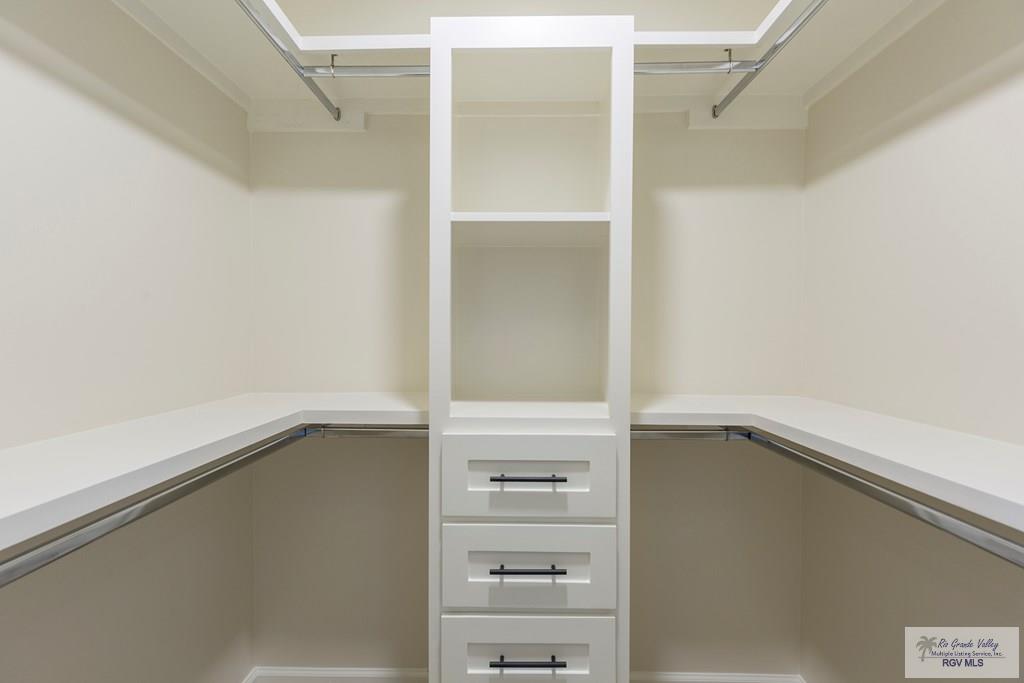709 S 27 1/2, MCALLEN, Texas image 13