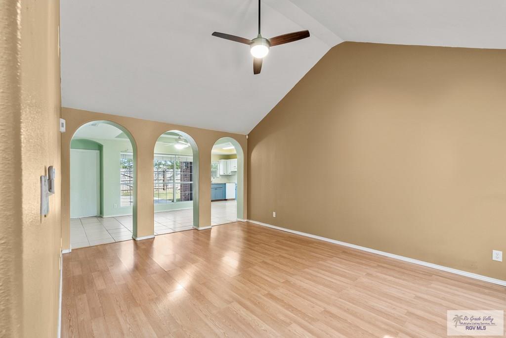 2356 Hamburg St, BROWNSVILLE, Texas image 6