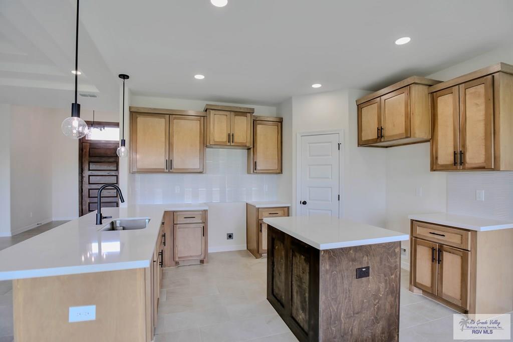 1502 Stirrup Cir, SAN BENITO, Texas image 3
