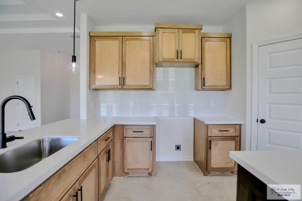 1502 Stirrup Cir, SAN BENITO, Texas image 4