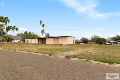 Homes For Sale - 1101 S Willow St<br/> LA FERIA, TX 78559