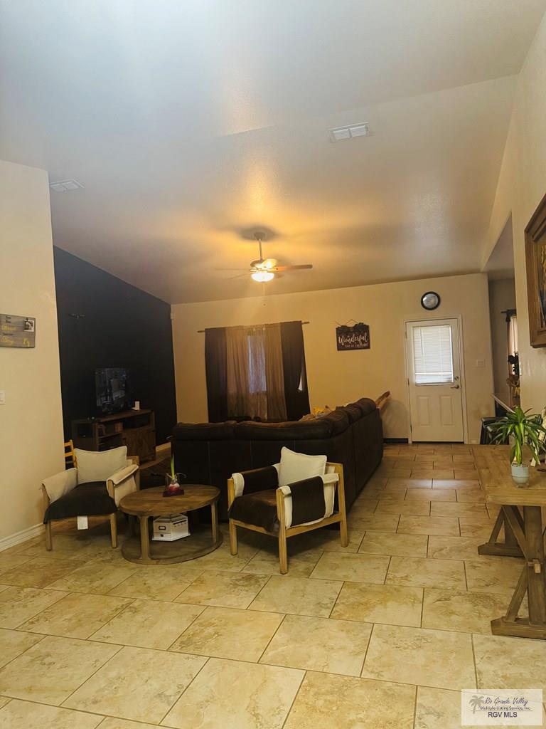 3564 Oviedo Dr, BROWNSVILLE, Texas image 3