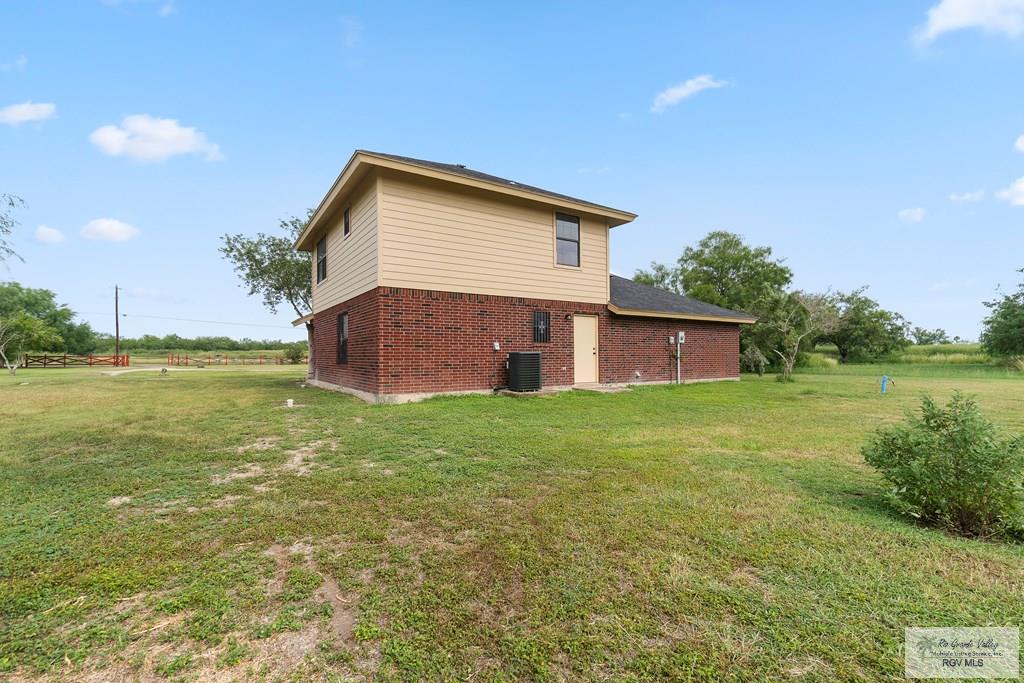 27859 Mile 3, LA FERIA, Texas image 20