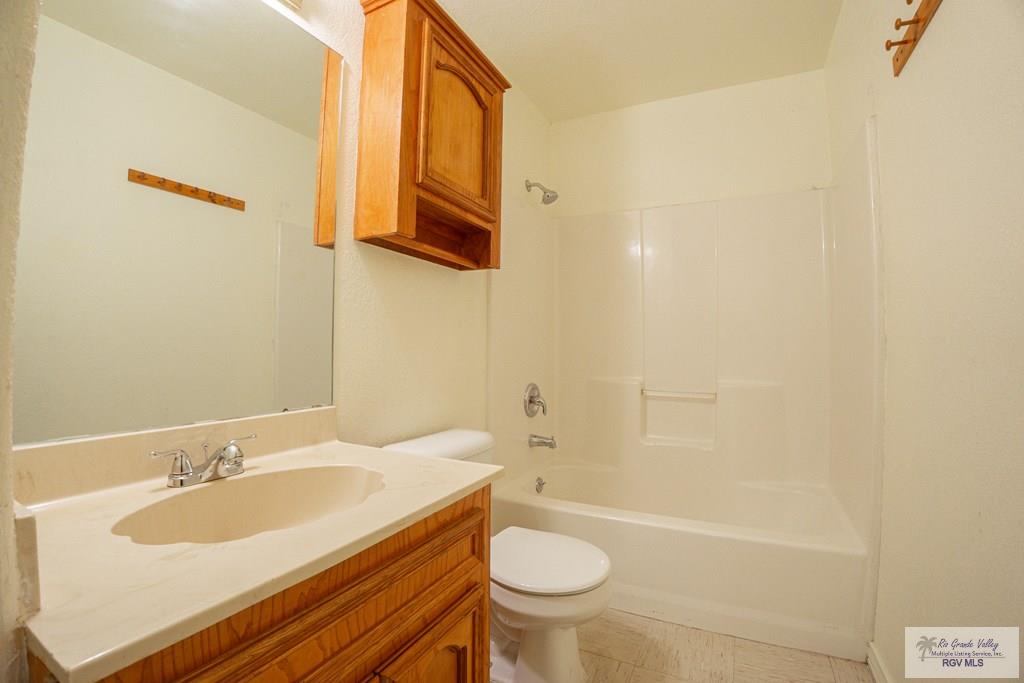 2408 Gregory Ave, BROWNSVILLE, Texas image 24