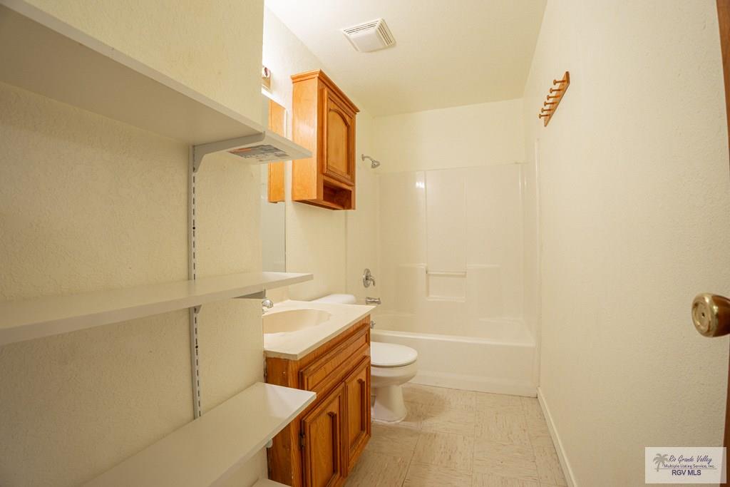 2408 Gregory Ave, BROWNSVILLE, Texas image 23