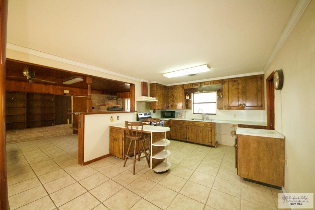 12776 State Highway 186, RAYMONDVILLE, Texas image 10