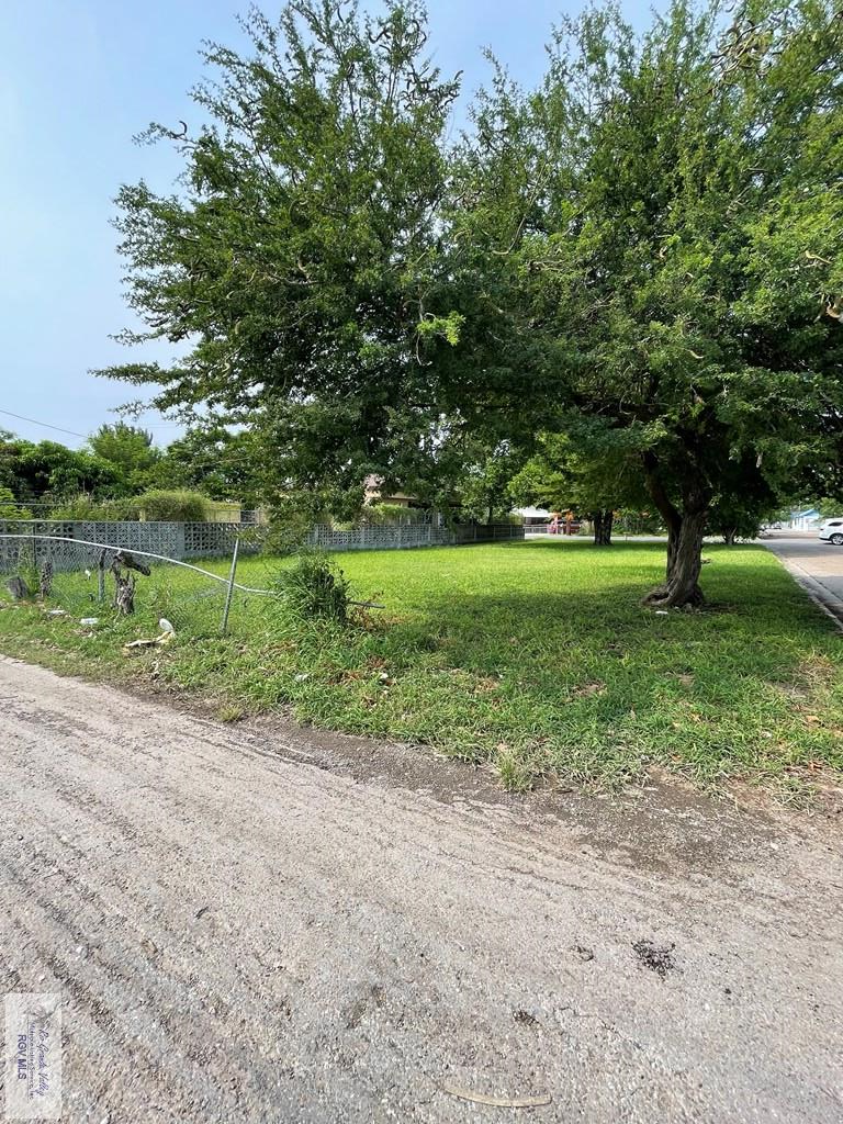 1654 E Harrison St, BROWNSVILLE, Texas image 3