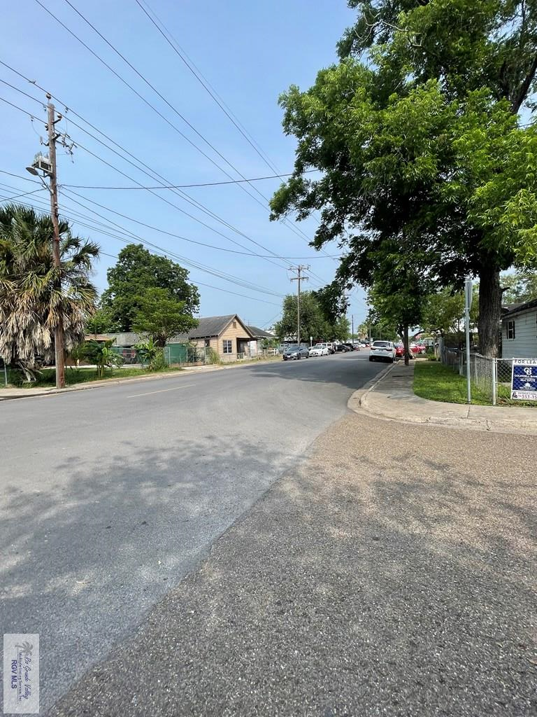 1654 E Harrison St, BROWNSVILLE, Texas image 6