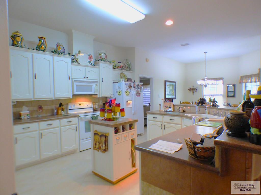 3319 Country Club Dr, EDINBURG, Texas image 8