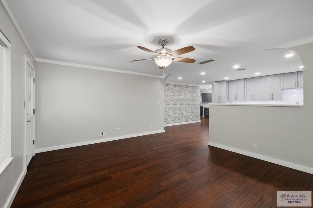 2634 E Dunkin Cir, HARLINGEN, Texas image 4