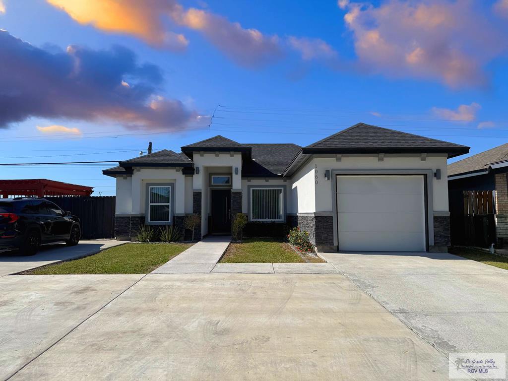 1060 Squaw Valley Dr, BROWNSVILLE, Texas image 1