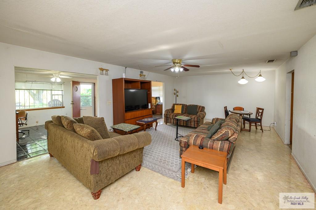 26354 N Kansas City Rd, LA FERIA, Texas image 3