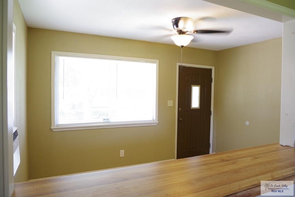 110 James St, MERCEDES, Texas image 4