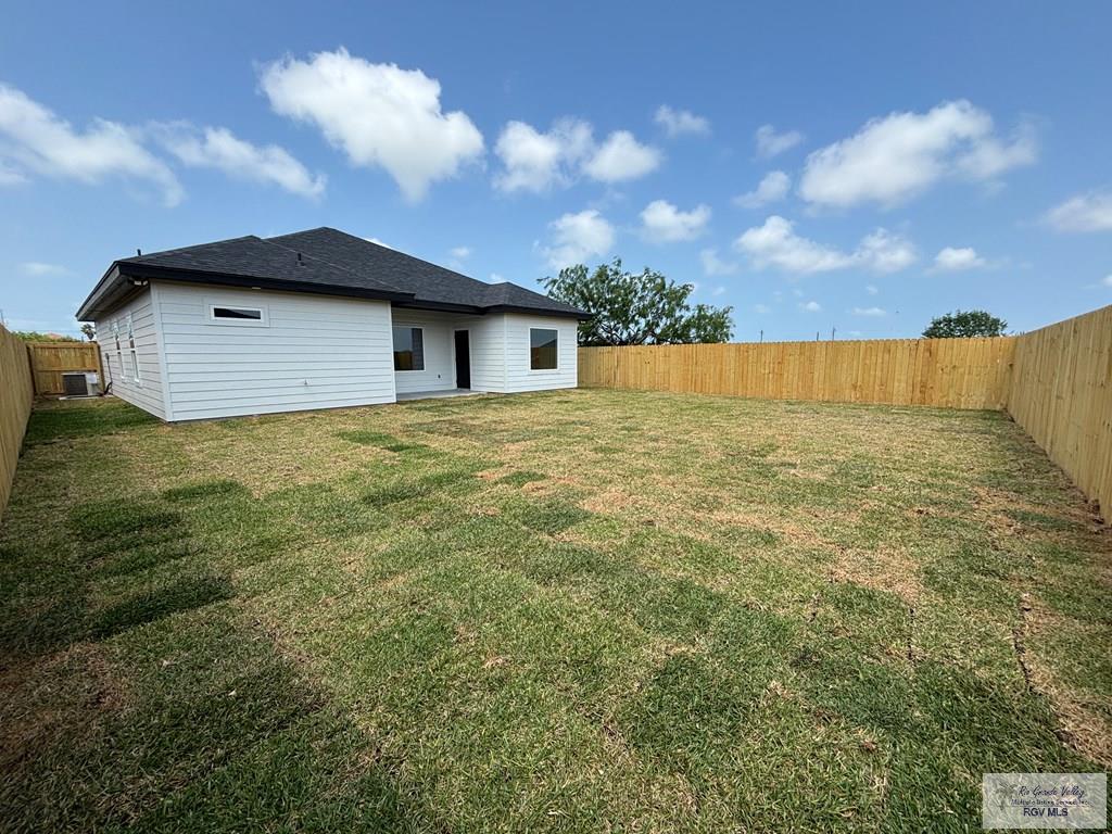 2741 Juan Castillo Ave, PORT ISABEL, Texas image 25