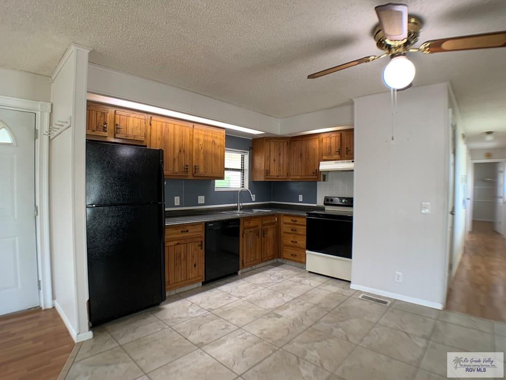 916 N Palmera Dr, LA FERIA, Texas image 6