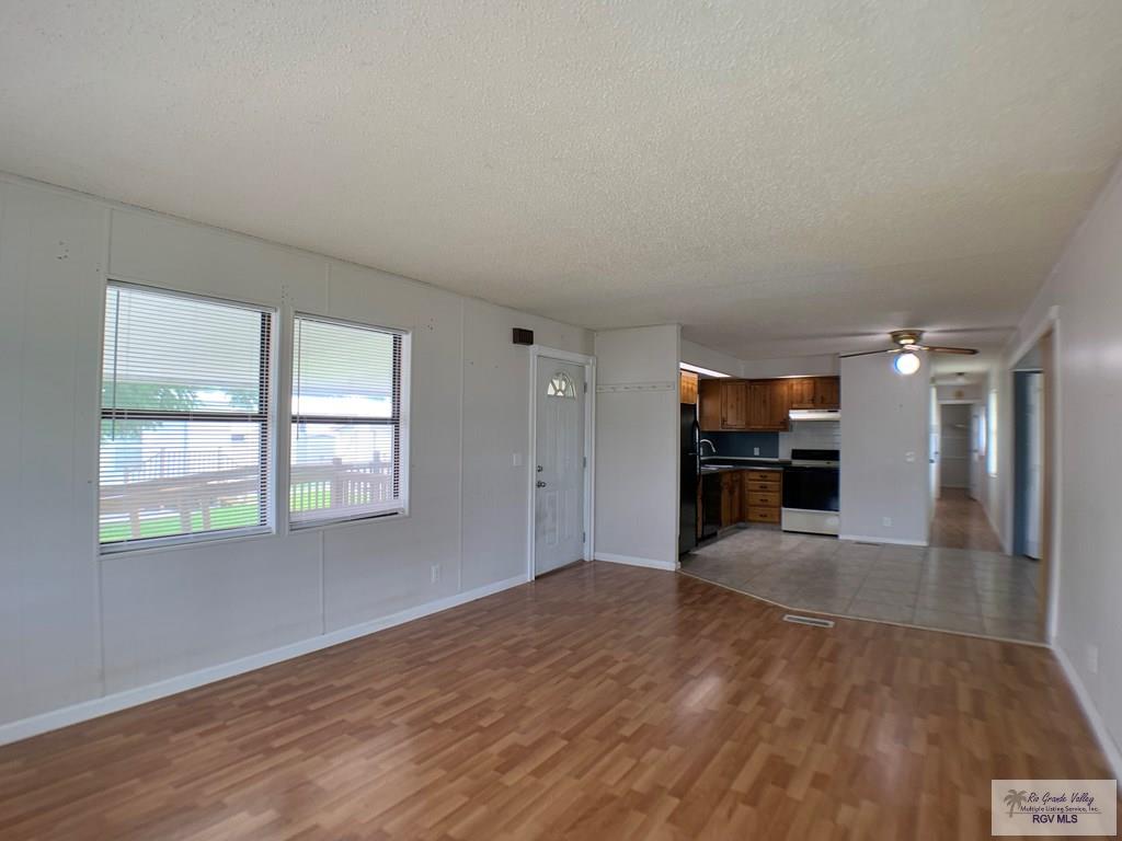 916 N Palmera Dr, LA FERIA, Texas image 4