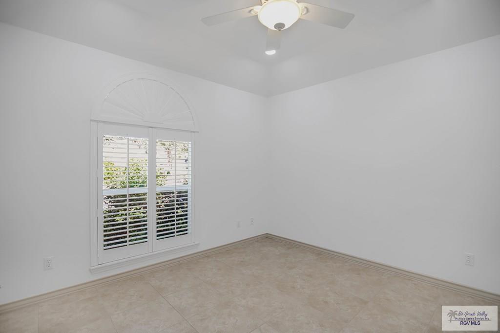 203 Parkview Cir, HARLINGEN, Texas image 24