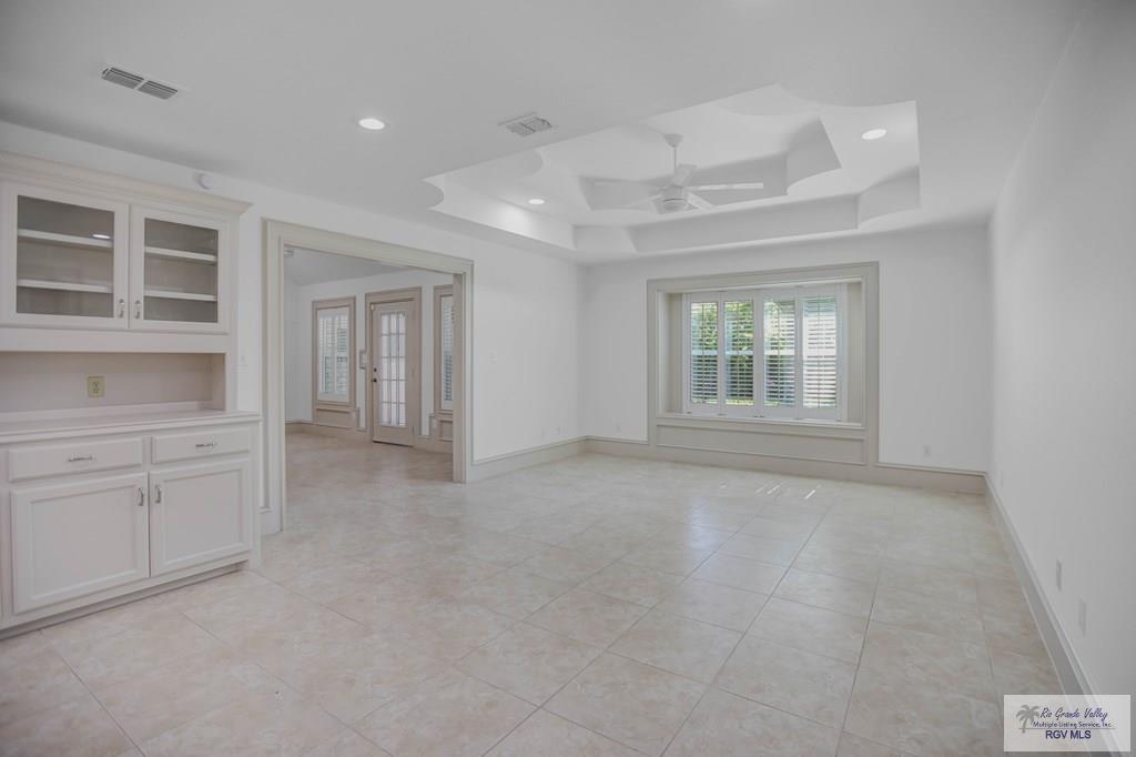 203 Parkview Cir, HARLINGEN, Texas image 11