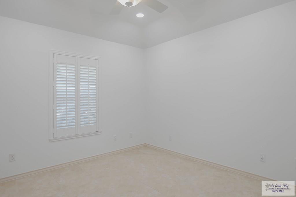 203 Parkview Cir, HARLINGEN, Texas image 25