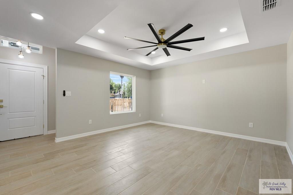 160 Colorado Dr, SAN BENITO, Texas image 3