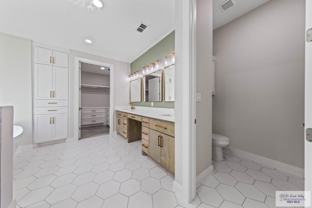 1202 Thacker Lane, HARLINGEN, Texas image 23