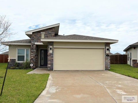 Homes For Sale - 3725 Fugaz Dr<br/> HARLINGEN, TX 78550