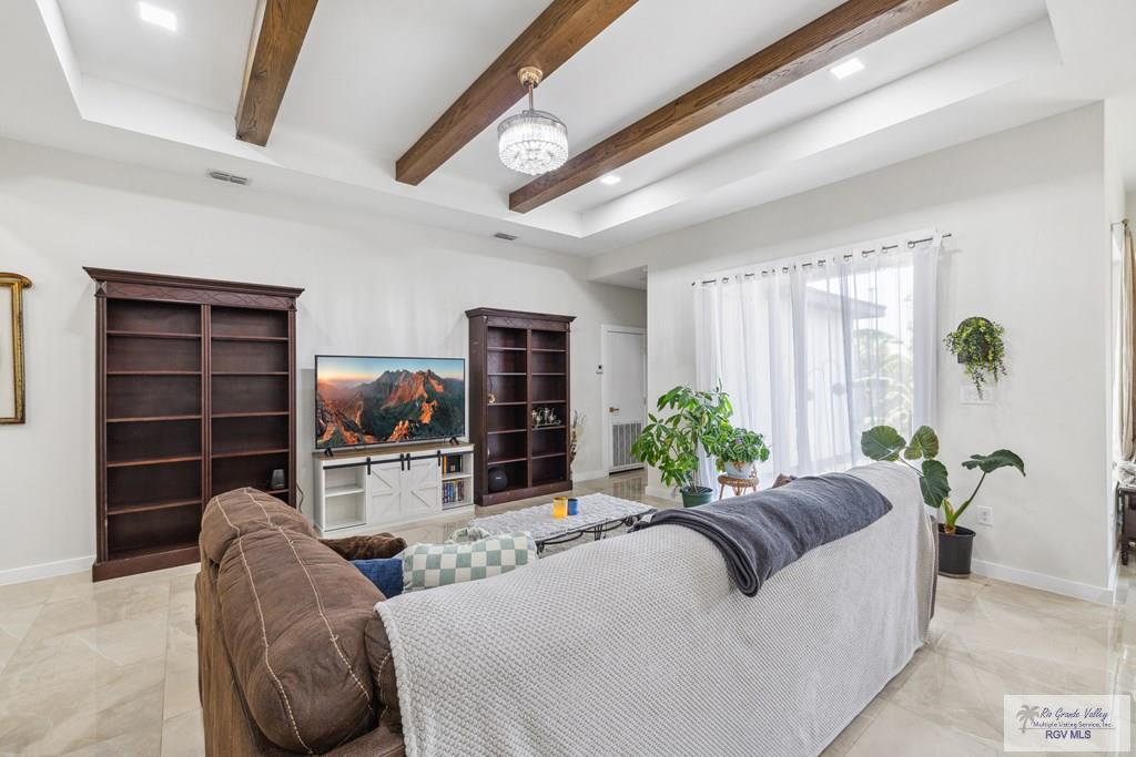 6221 Grapevine Loop, BROWNSVILLE, Texas image 3