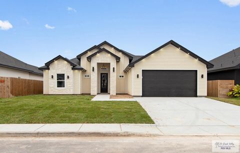 Apartment For Sale - 715 Beanka Dr<br/> LA FERIA, TX 78559