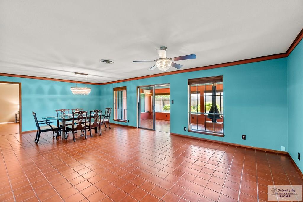 5325 S Palm Valley Dr, HARLINGEN, Texas image 10