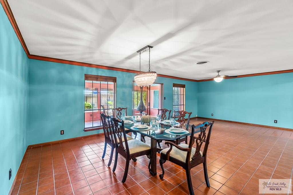 5325 S Palm Valley Dr, HARLINGEN, Texas image 9