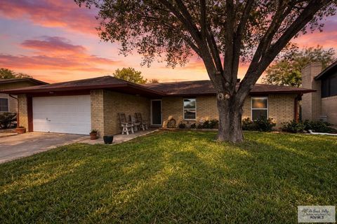 Homes For Sale - 914 N 26th St<br/> Cameron County, HARLINGEN, TX 78550