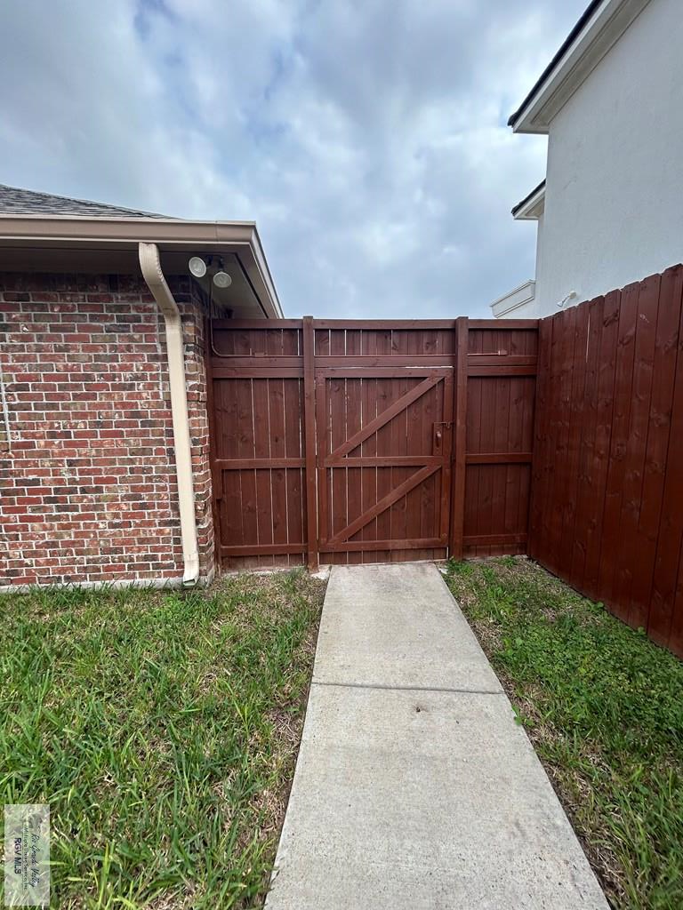 5443 Peppermill Run, BROWNSVILLE, Texas image 47