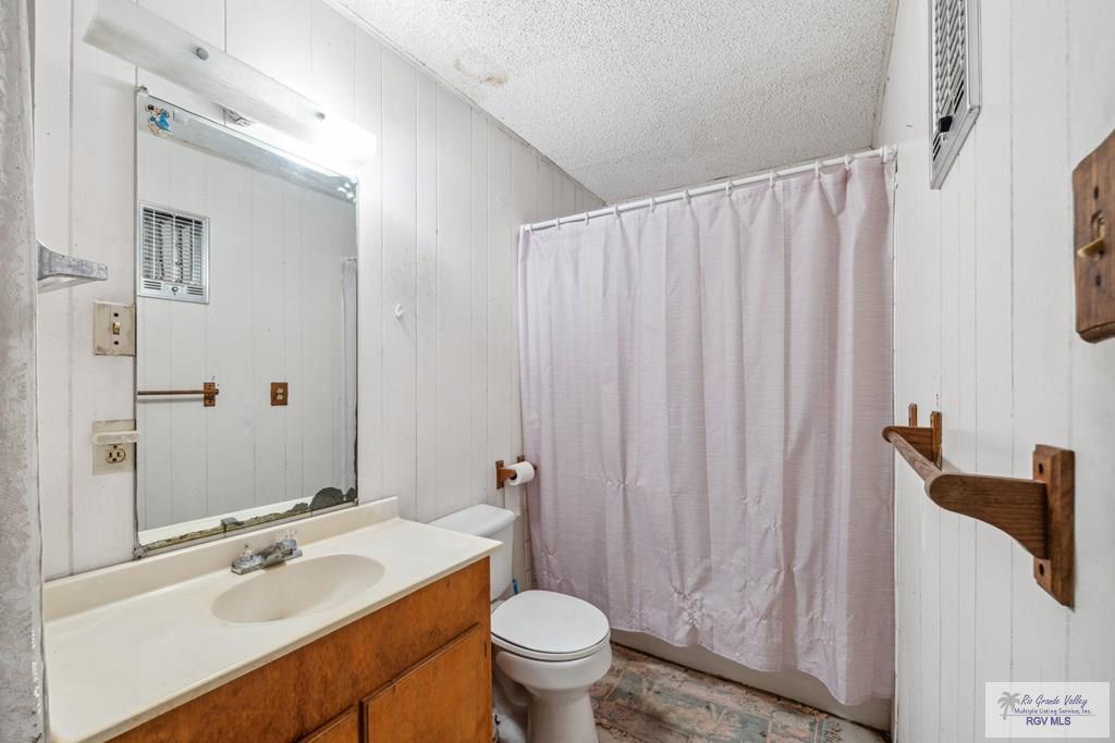 734 Billy Mitchell Blvd, BROWNSVILLE, Texas image 11